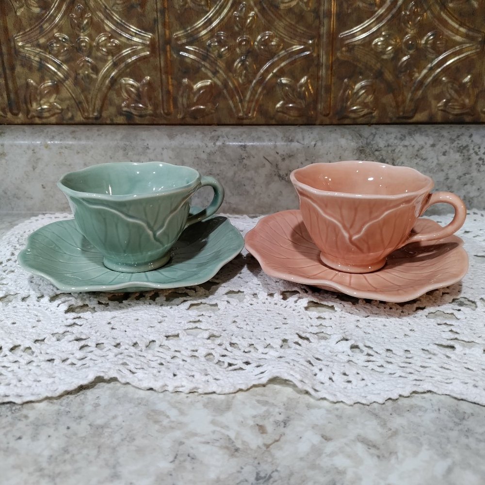 Metlox Poppytrail Lotus, teacup and saucer, green, apricot, set of 2, California